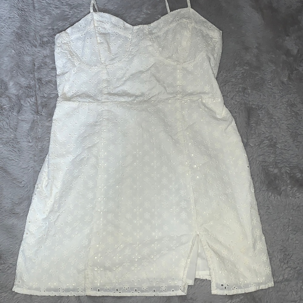White flower embroidered Mini Dress